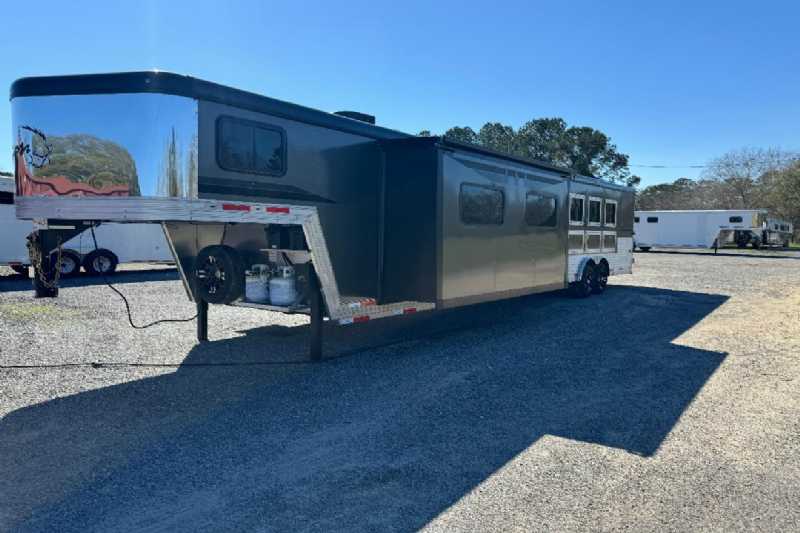 Trailer Photo