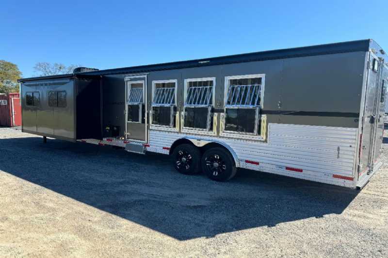 Trailer Photo
