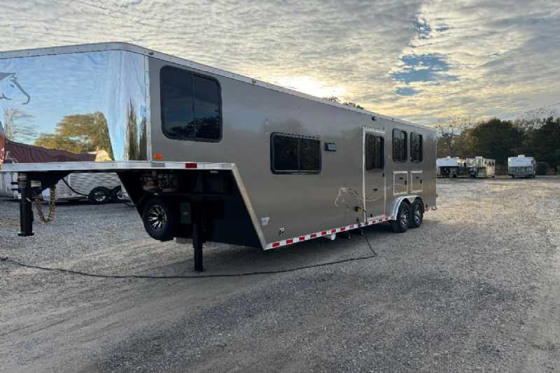 Trailer Photo
