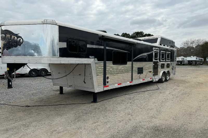 Trailer Photo