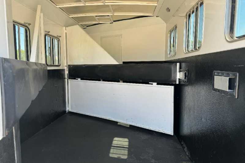 Trailer Photo
