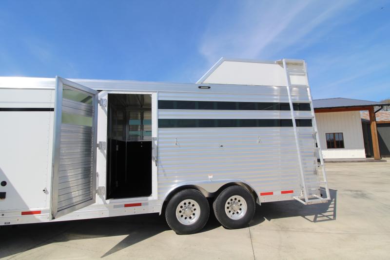 Trailer Photo