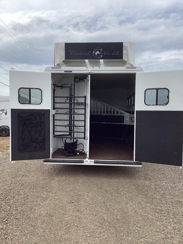 Trailer Photo