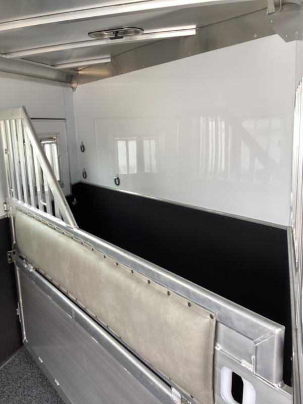 Trailer Photo