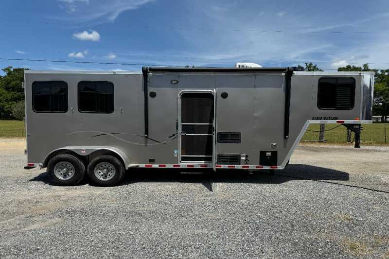 Trailer Photo