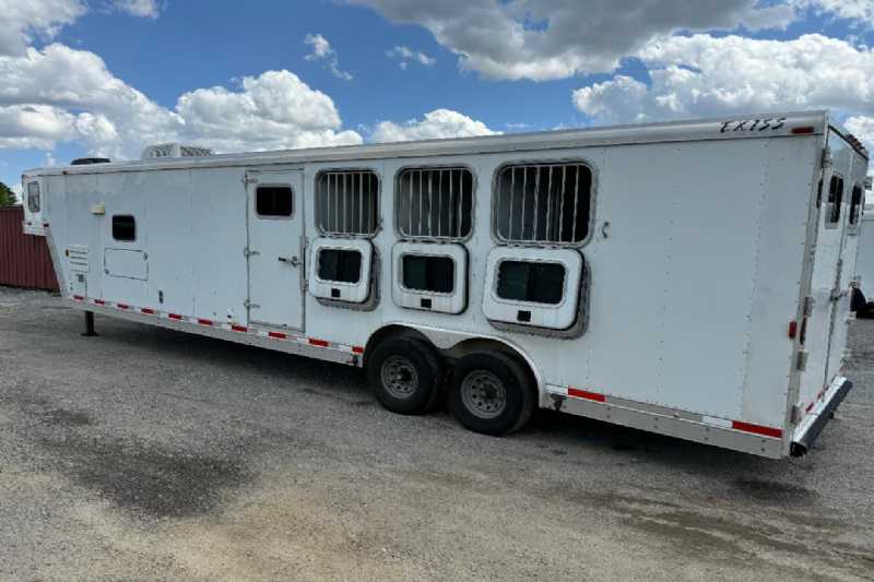 Trailer Photo