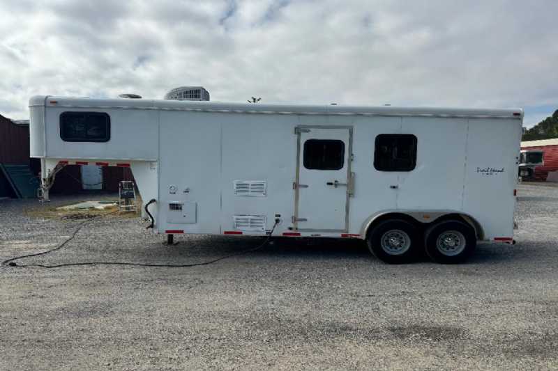 Trailer Photo
