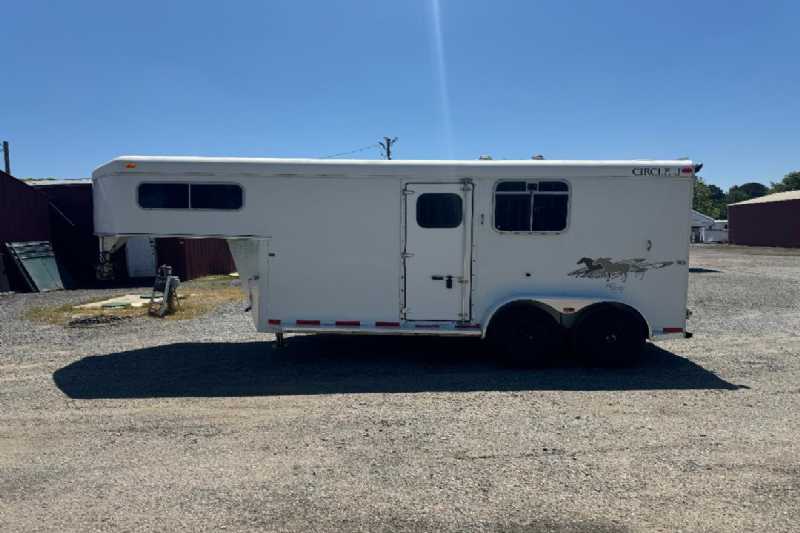Trailer Photo