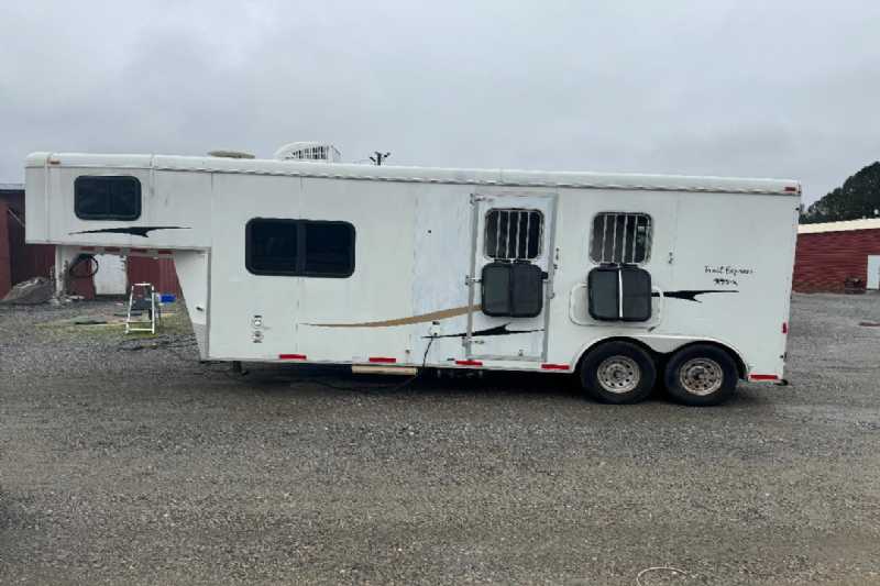 Trailer Photo