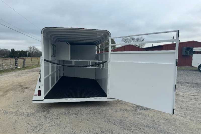 Trailer Photo