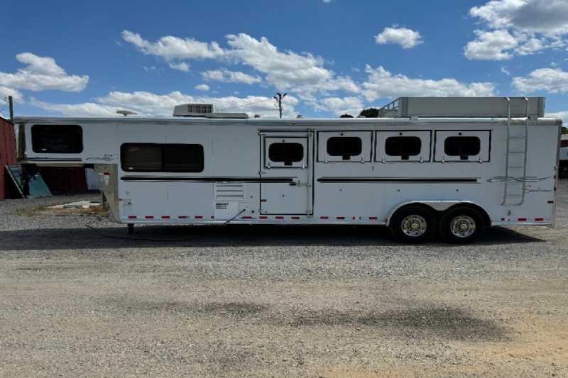 Trailer Photo