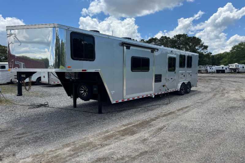 Trailer Photo