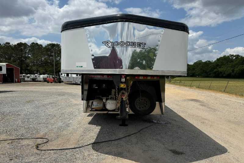 Trailer Photo