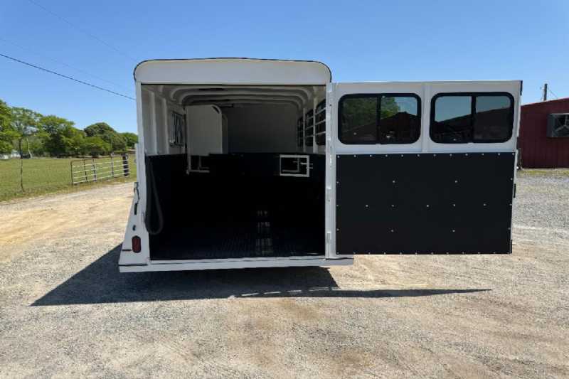 Trailer Photo