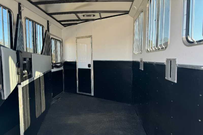 Trailer Photo