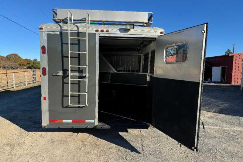 Trailer Photo
