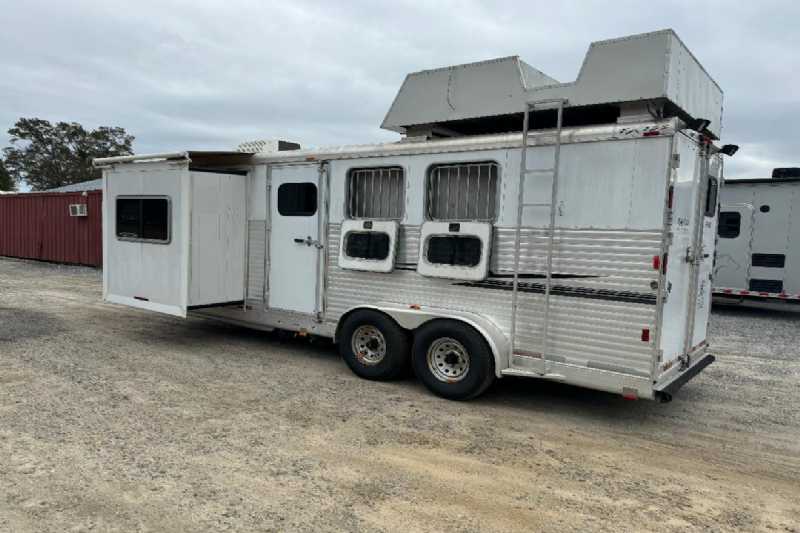 Trailer Photo