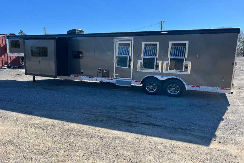 Trailer Photo