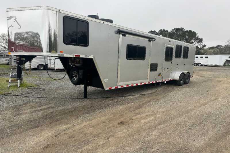 Trailer Photo