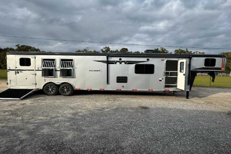 Trailer Photo