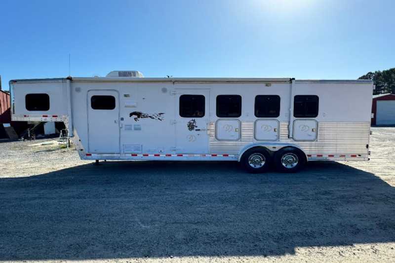 Trailer Photo