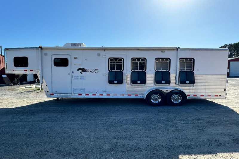 Trailer Photo