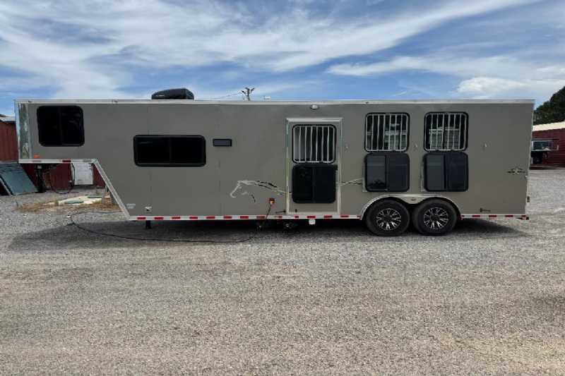 Trailer Photo