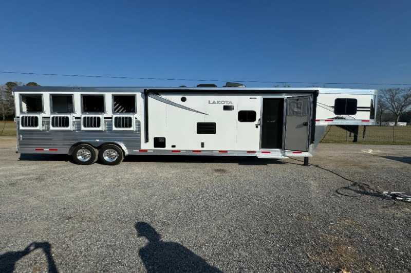 Trailer Photo