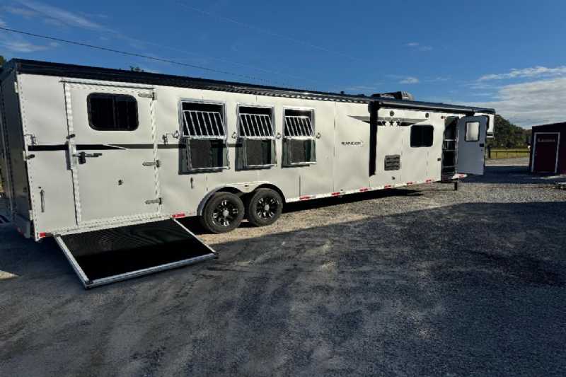 Trailer Photo