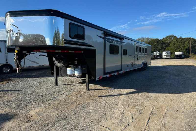 Trailer Photo