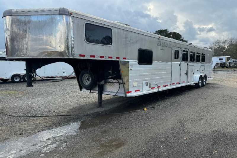 Trailer Photo