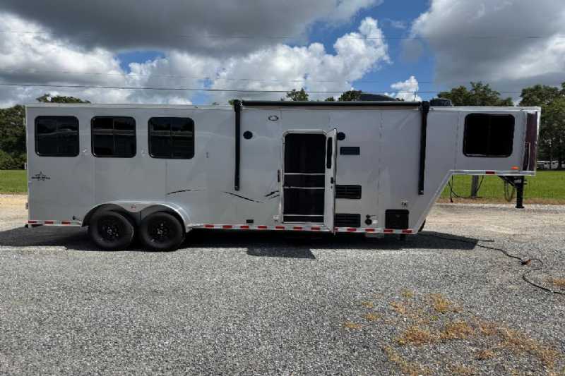 Trailer Photo