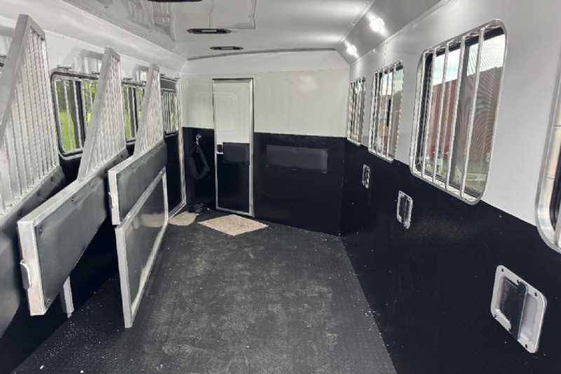 Trailer Photo