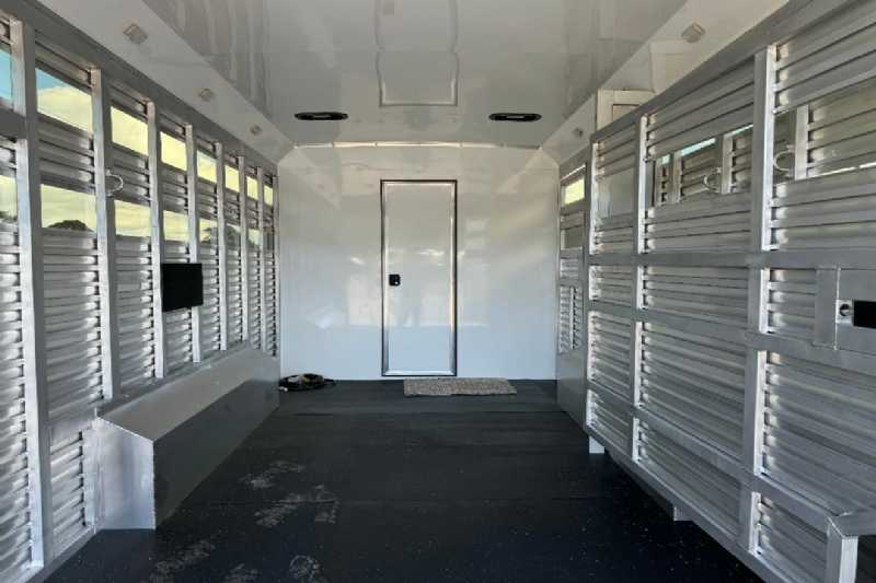 Trailer Photo