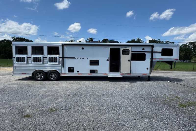 Trailer Photo