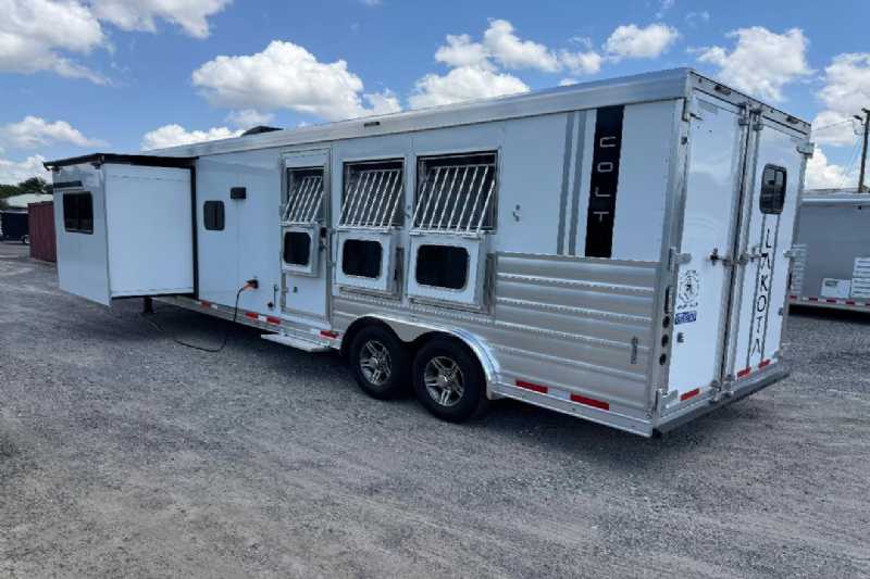 Trailer Photo