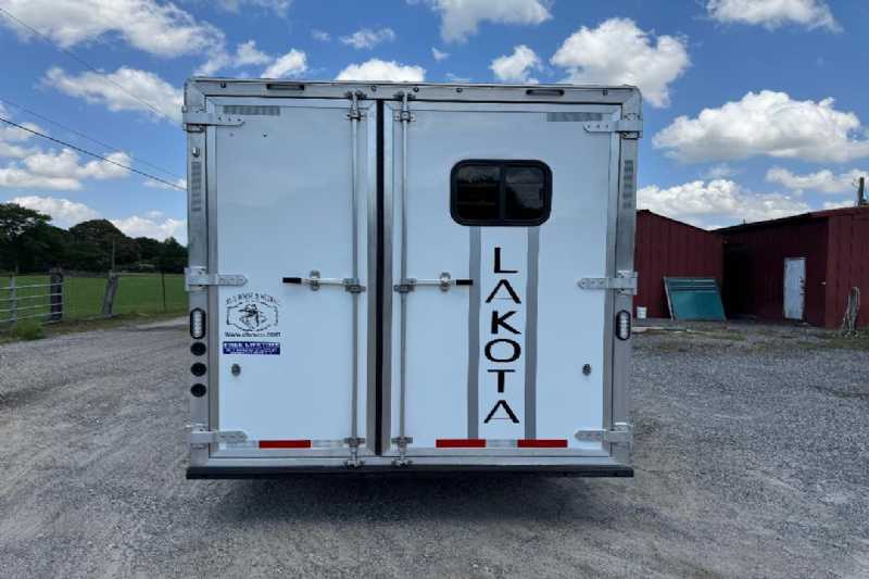 Trailer Photo
