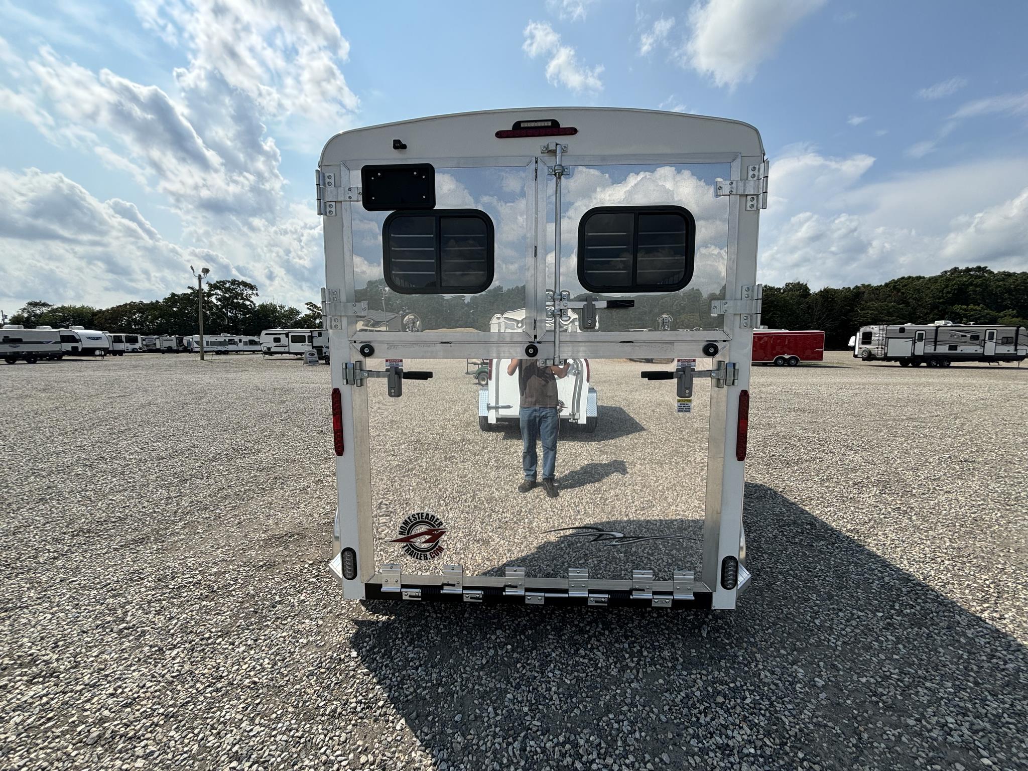 Trailer Photo