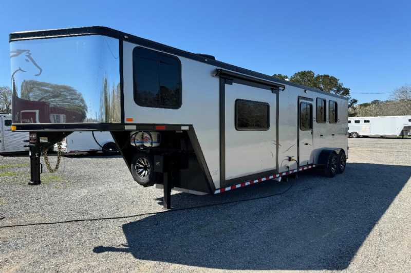 Trailer Photo
