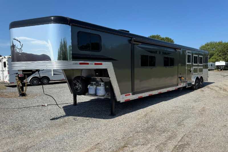 Trailer Photo
