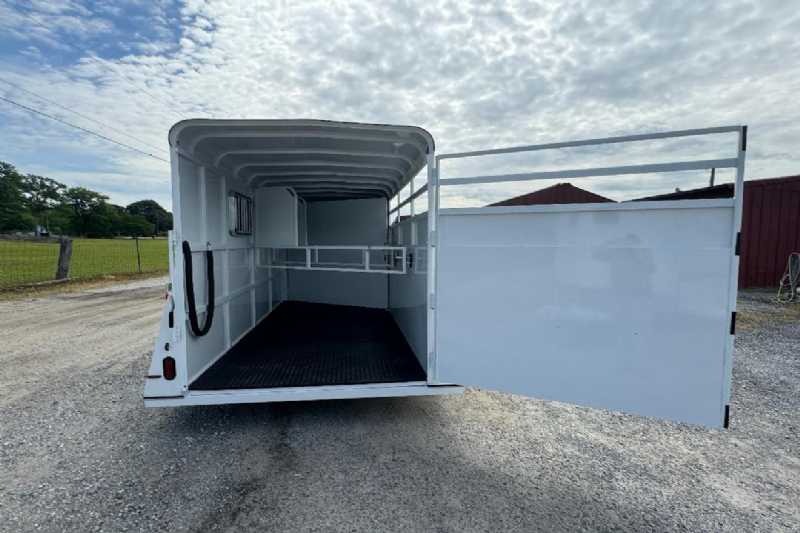 Trailer Photo