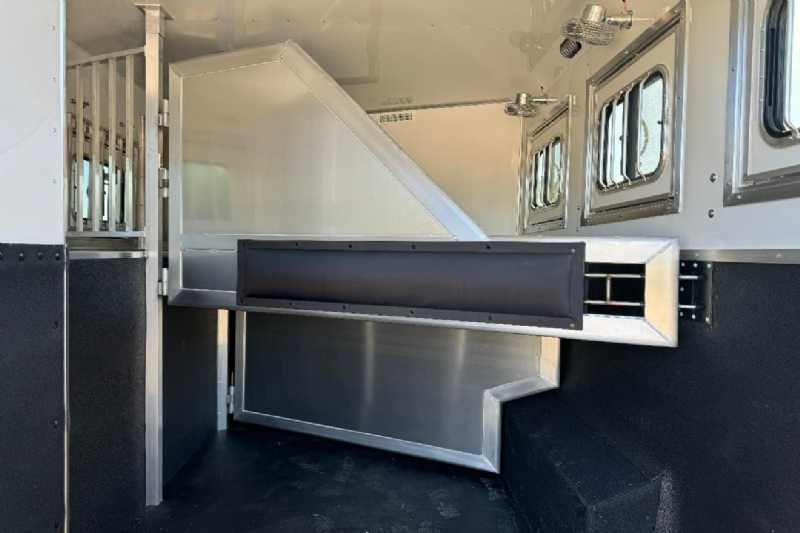 Trailer Photo