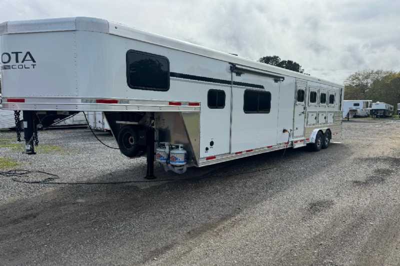 Trailer Photo