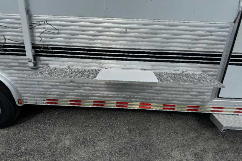 Trailer Photo