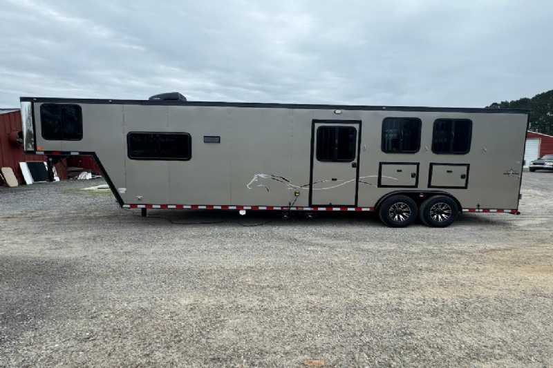 Trailer Photo