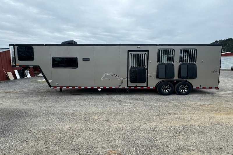 Trailer Photo