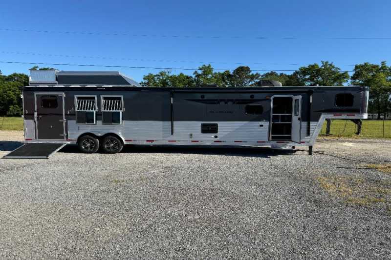 Trailer Photo
