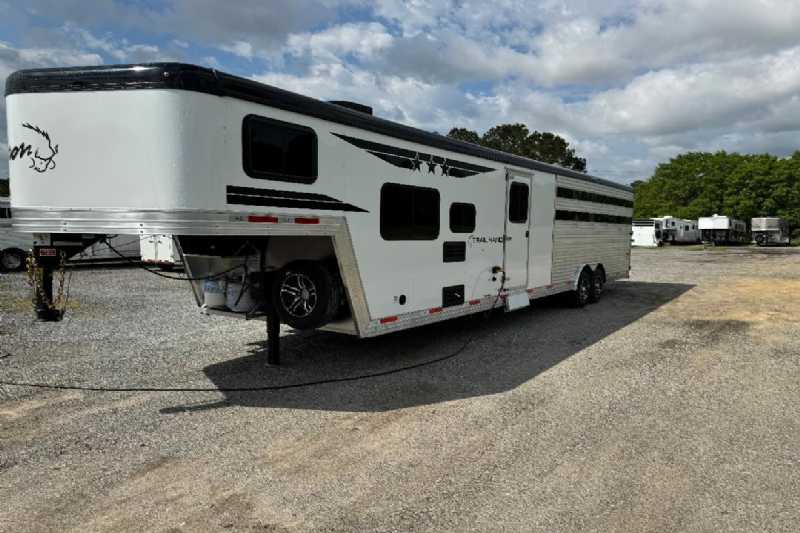 Trailer Photo