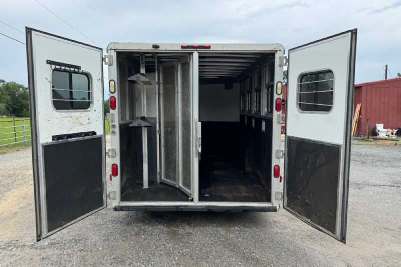 Trailer Photo