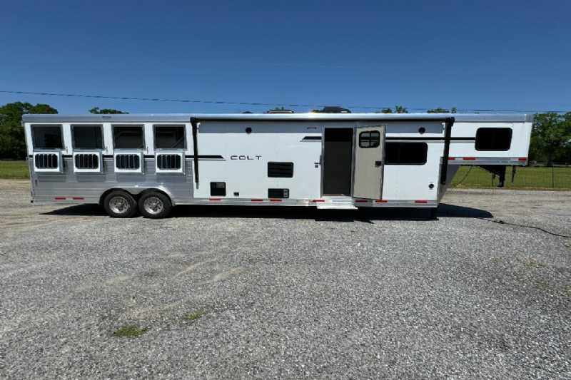 Trailer Photo